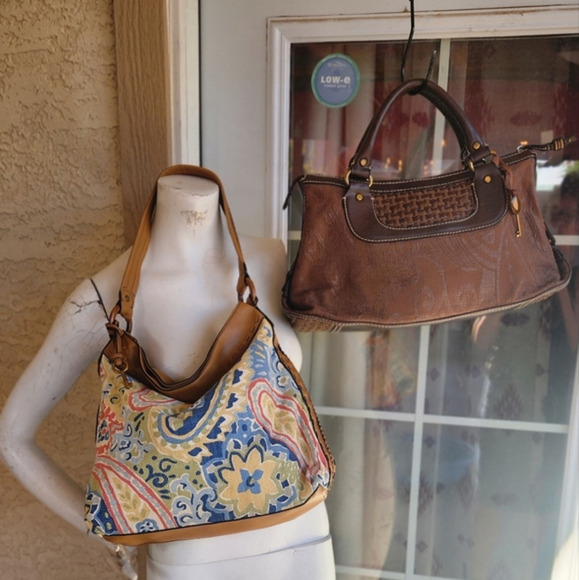 Fossil Bag and an extra Floral one‎ free - Picture 1 of 12